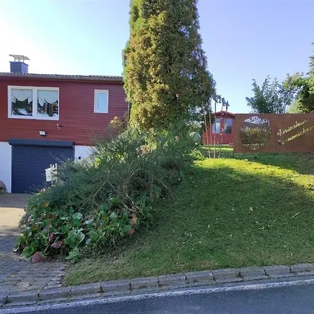 Semesterbostad Ferienhaus Sonnenschein Am Holzmaar