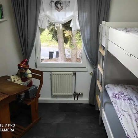 Semesterbostad Ferienhaus Sonnenschein Am Holzmaar